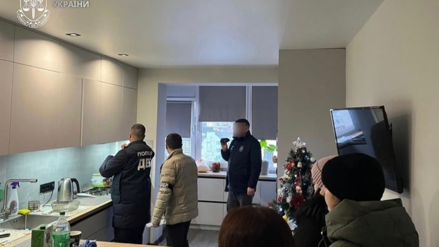 В Івано-Франківську поліціянт привласнив 2,7 млн гривень батька загиблої захисниці «Азовсталі»