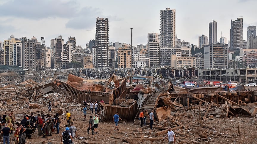На фото видно наслідки вибуху поблизу порту в столиці Лівану Бейруті 4 серпня 2020 року.