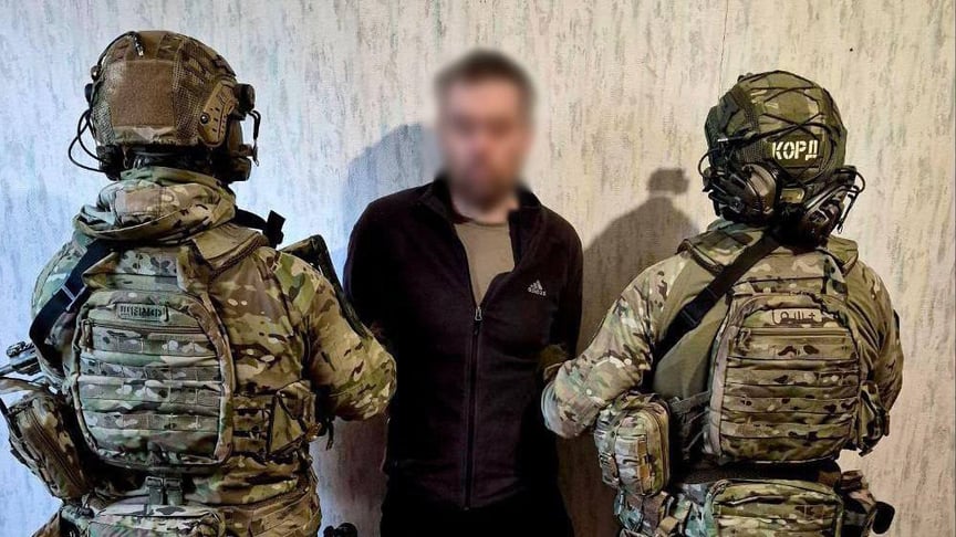 Мотив — смерть дружини в лікарні. Чоловік, який впритул здійснив більш як 20 пострілів у директора клініки, виявився військовим у СЗЧ