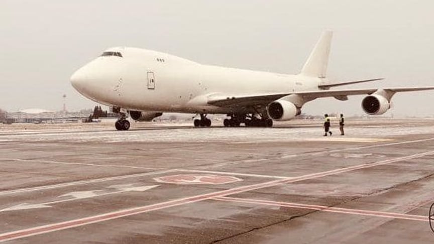 В Україну прибула восьма партія військової допомоги від США