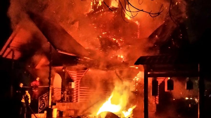 Пожежа у дерев`яній церкві Святого Василія Великого у місті Іршава на Закарпатті. 2 лютого 2020.