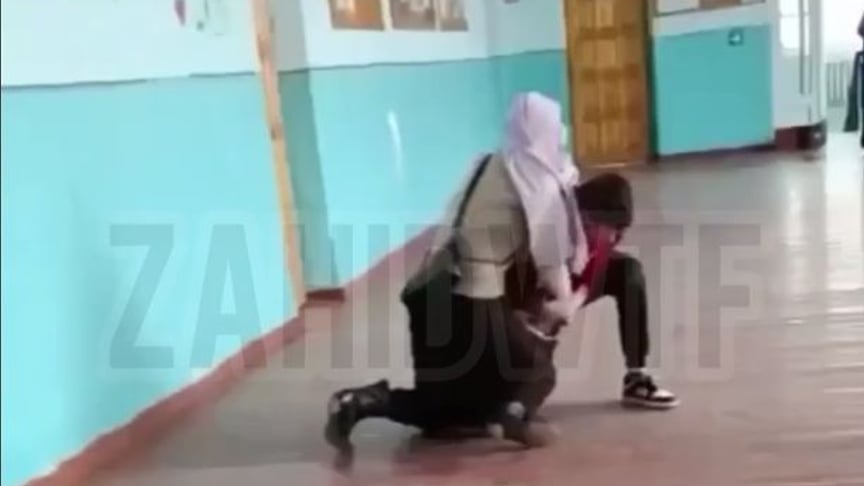 Учительницу во Львовской области, которая подралась с учеником из-за мяча, оштрафовали на 850 гривен