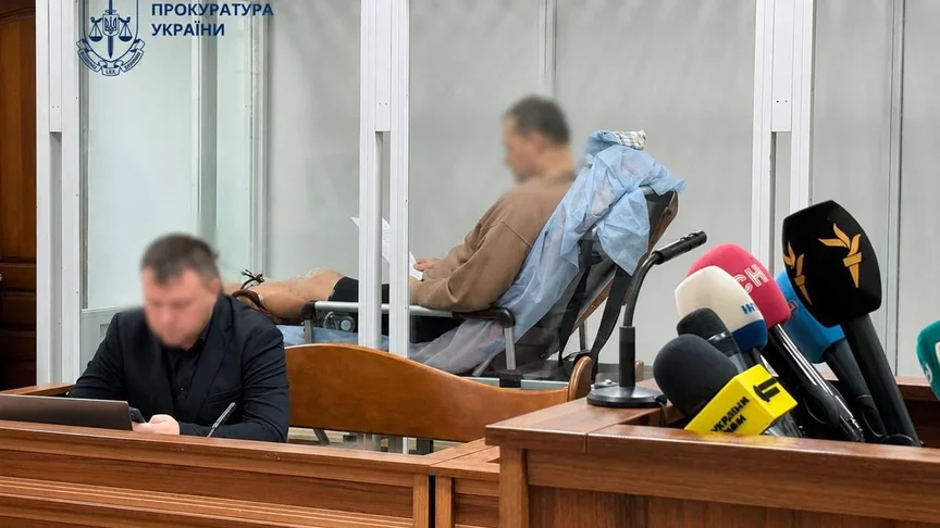 Павло Плешивцев, що спричинив ДТП на Чоколівському бульварі в Києві, у залі суду Павло Плешивцев, що спричинив ДТП на Чоколівському бульварі в Києві, у залі суду