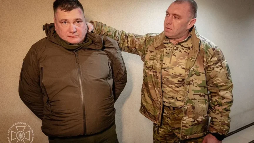 Голова СБУ Василь Малюк (праворуч) та екскерівник Штабу Антитерористичного центру СБУ Дмитро Козюра (ліворуч)