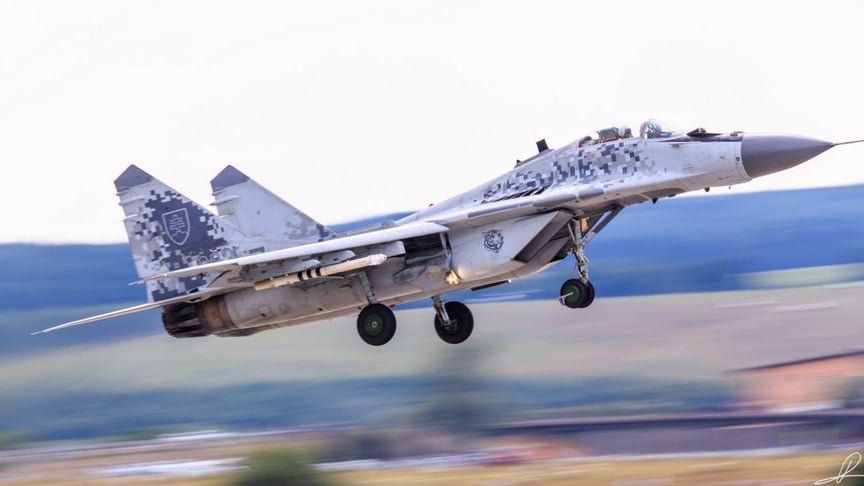 Ukraine may get fighters and tanks from Slovakia