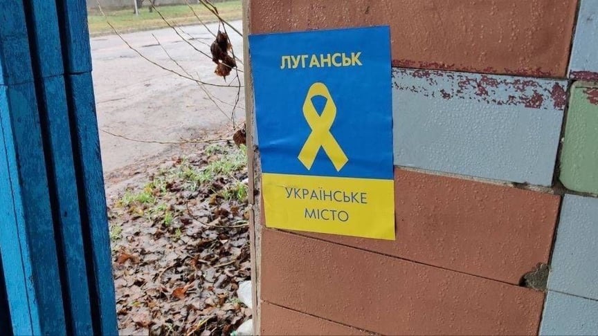 Ілюстративне фото. Листівка руху «Жовта стрічка» в окупованому Луганську