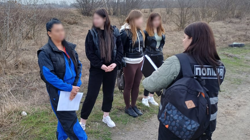 Жінки, яких завербували для сексуальної експлуатації за кордоном