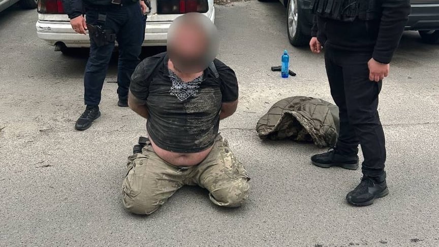 Затримання чоловіка, який влаштував стрілянину в Бучі