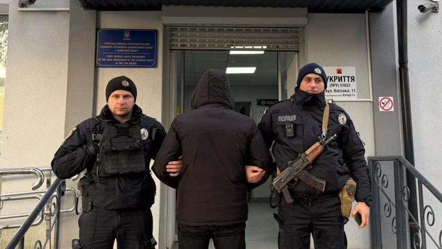 На Львівщині затримали чоловіка, який атакував військового ТЦК