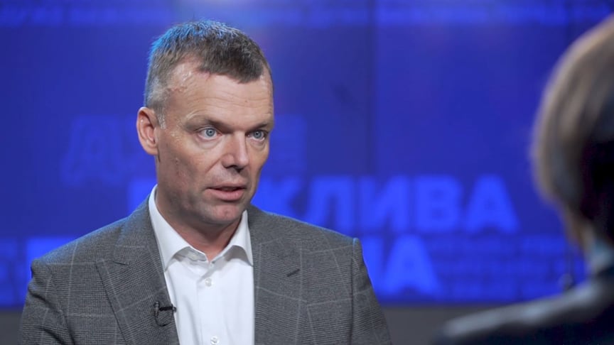 "People in Donbas Don't Think It's Their War" - Former OSCE Rep Hug
