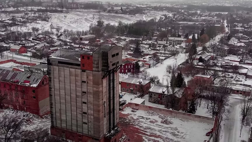 Вид на поселок Новгородское в Донецкой области, которому вскоре могут вернуть историческое название Нью-Йорк
