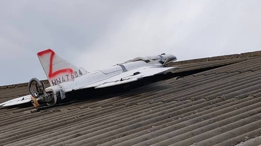 У простір Молдови залетіли шість безпілотників. Один із них упав на будинок — Міноборони