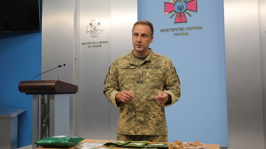Демонстарція нового сухпайка для українських військових