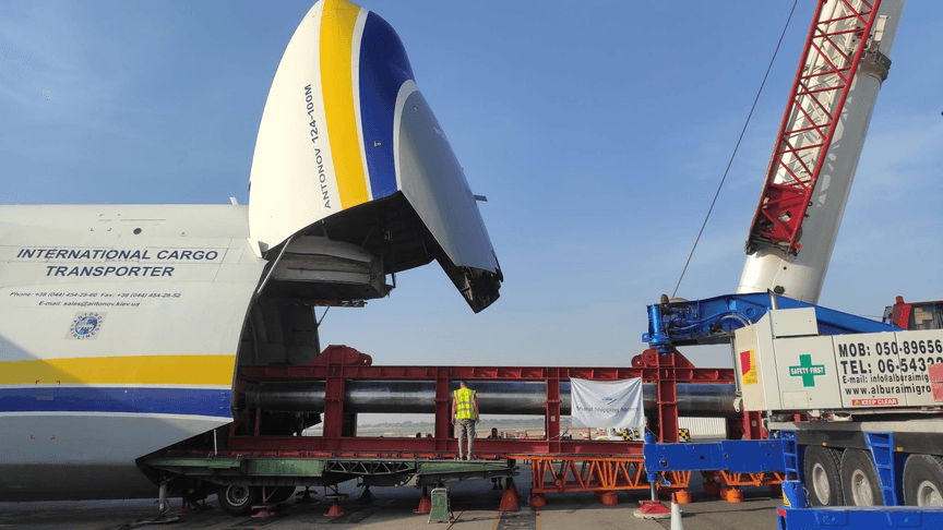 Вантажний літак Ан-124 компанії «Антонов» Вантажний літак Ан-124 компанії «Антонов»