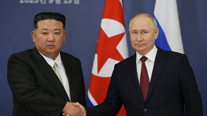 Лідер Північної Кореї Кім Чен Ин та глава росії володимир путін під час зустрічі на космодромі «Східний» в Амурській області росії, 13 вересня 2023 року