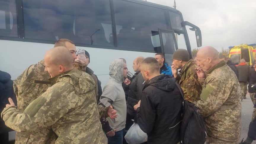 Освобожденные украинские защитники