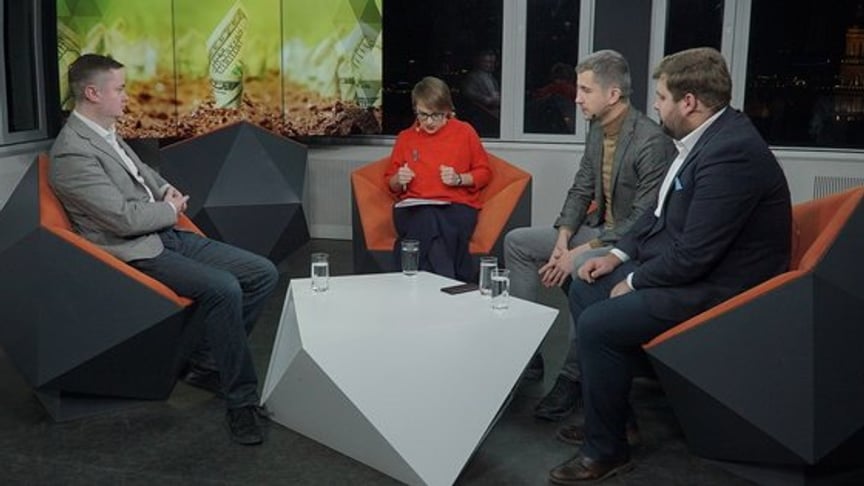 From left to right: Servant of the People MP Maryan Zablotskyy, htv_prod_adminadske journalist Nataliya Gumenyuk, Golos MP Volodymyr Tsabal, and analyst Dmytro Lyvch.