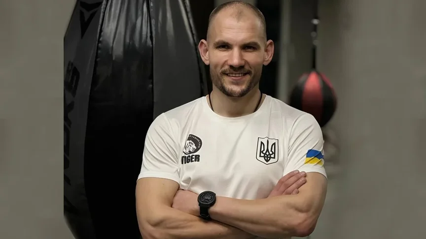 Тренер з бойового самбо з Кропивницького Дмитро, який у був у кортежі Анджеліни Джолі Тренер з бойового самбо з Кропивницького Дмитро, який у був у кортежі Анджеліни Джолі