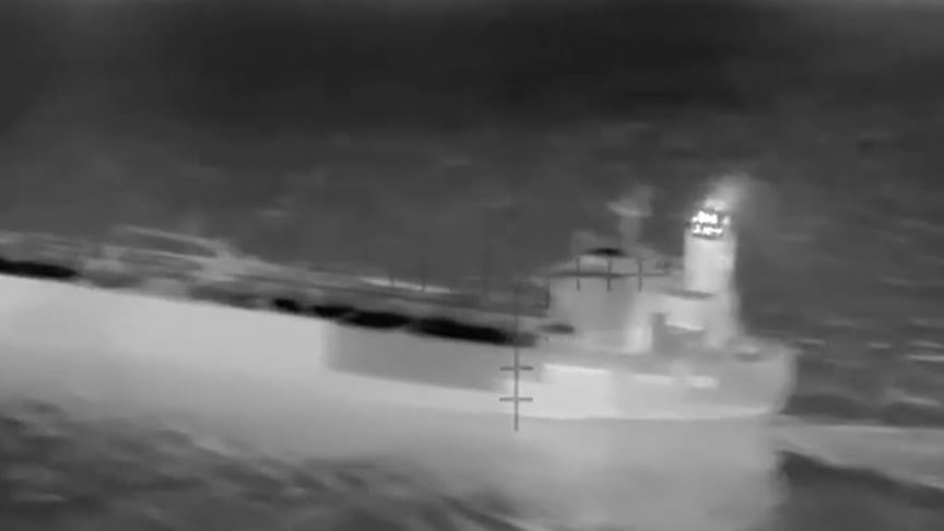 СБУ вперше уразила танкер «тіньового флоту» рф у нейтральних водах Середземного моря (ВІДЕО)