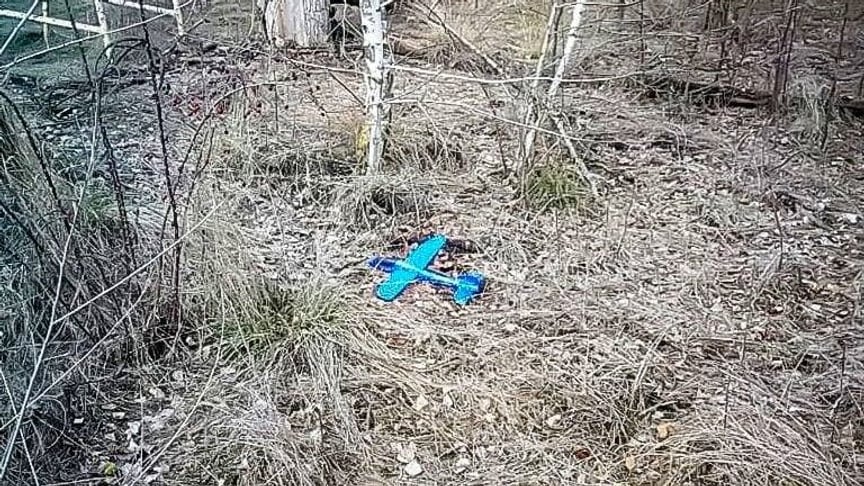 Бойовики на Донбасі запустили у бік українських позицій іграшковий дитячий літак, начинений вибухівкою — штаб