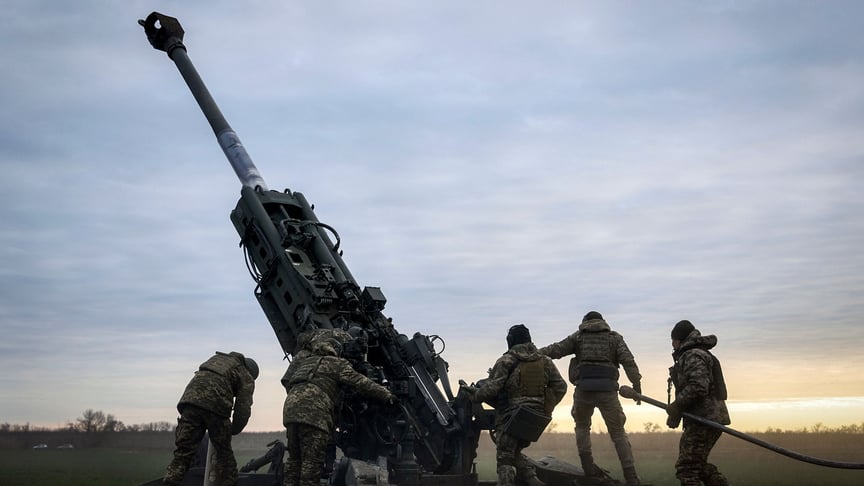 Ukrainian soldiers are preparing an American M777 howitzer to fire on Russian positions in Kherson Oblast. January 9, 2023