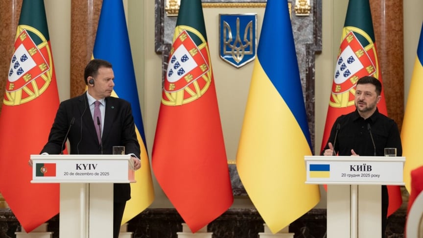 Президент України Володимир Зеленський та премʼєр-міністр Португалії Луїш Монтенегру, Київ, 20 грудня 2025 року