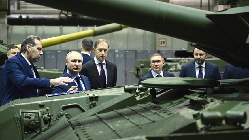 Глава рф володимир путін відвідав російський танковий завод «Уралвагонзавод», 15 лютого 2024 року