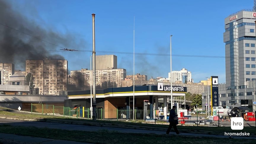 Пошкоджена внаслідок російського удару заправка в Києві, 15 вересня 2026 року Пошкоджена внаслідок російського удару заправка в Києві, 15 вересня 2026 року