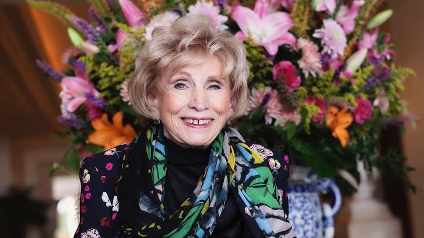 Едіт Єва Егер