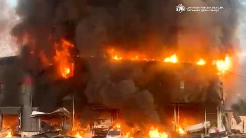 Пожежа через російську атаку по Кривому Розі