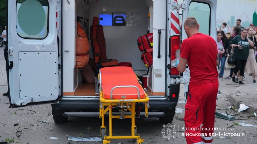 Медики на місці російського удару по Запоріжжю