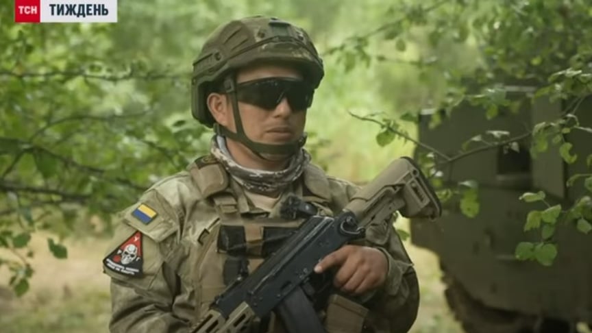 Перуанець, на позивний Впертий, у складі «колумбійського» підрозділу, що воює на боці України