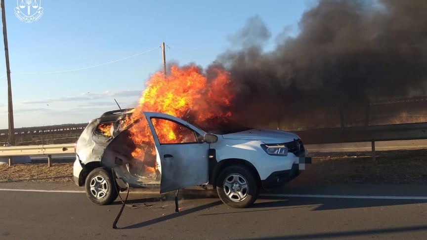 росіяни атакували дроном авто прокурорів, Херсонська область, 25 серпня 2025 року