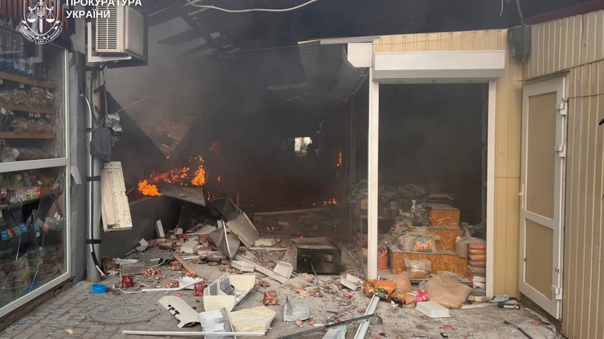 Війська рф атакували безпілотником ринок у Нікополі, 4 квітня 2026 року