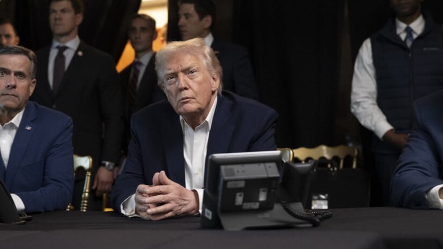 Президент США Дональд Трамп в ситуаційній кімнаті під час операції у Венесуелі