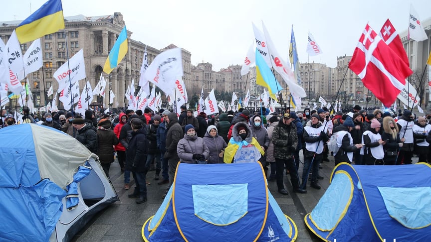 Наметів, які організатори мітингу «SaveФОП» встановлювали на Майдані, немає у заявці. Хоча нам розповідали, що це не так