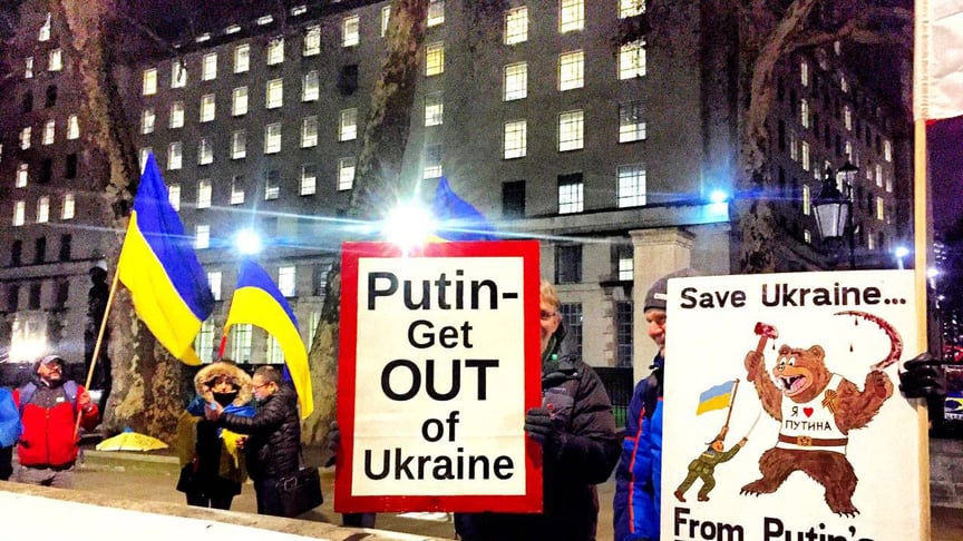 «Putin get out of Ukraine»: у центрі Лондона українці провели акцію проти агресії РФ