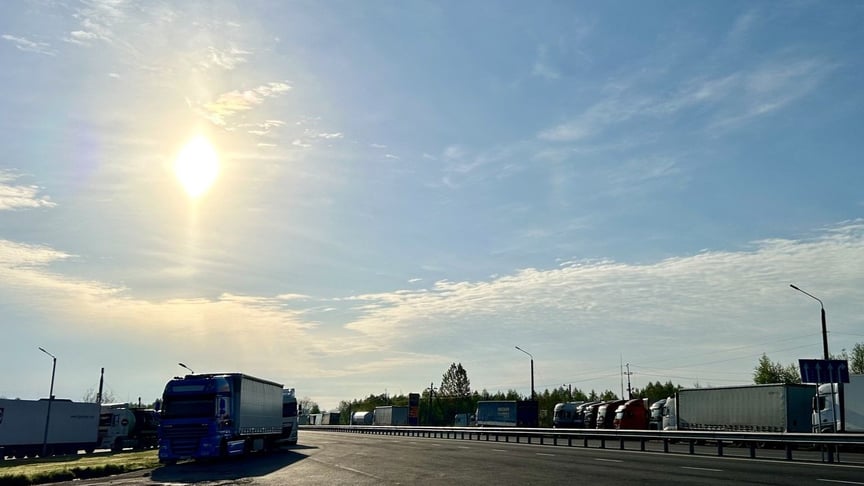 Polish carriers block truck traffic on the border with Ukraine