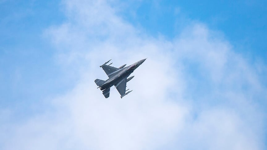 Истребитель F-16. Иллюстративное фото