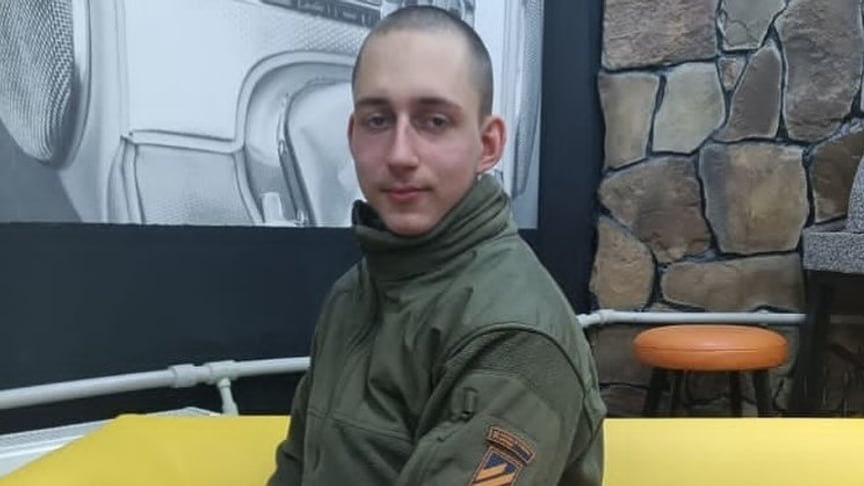 21-річний угорський доброволець Беньямін Ашер