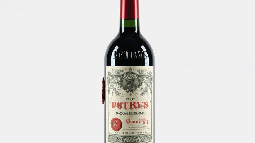 На аукционе Christie's выставили на продажу «космическое вино». Более года оно вызревало на орбите Земли
