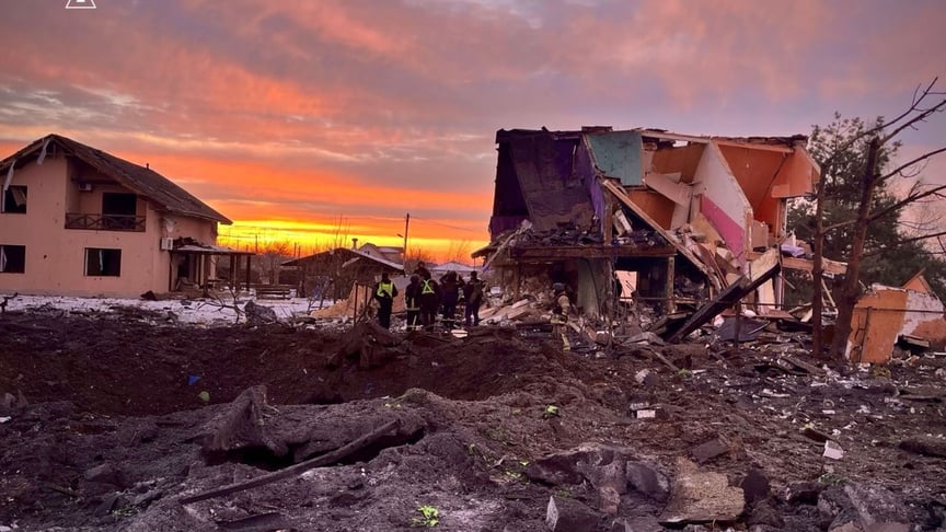 россия атакует Украину: в Киеве пострадали женщина с ребенком, под ударом также была Одесская область (ДОПОЛНЕНО)