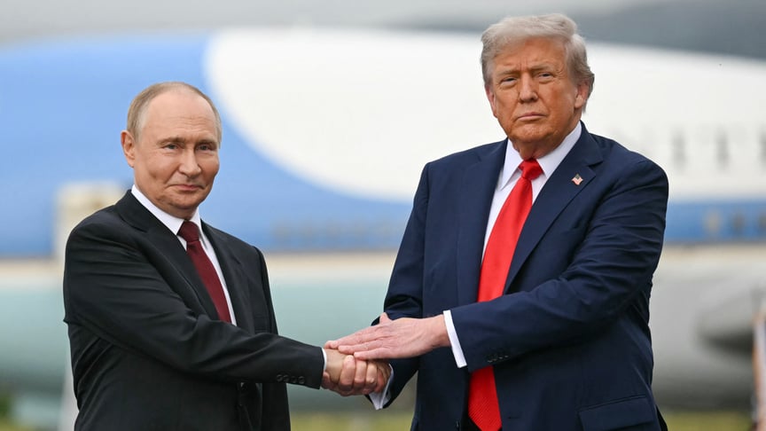 Президент США Дональд Трамп із главою рф володимиром путіним в Анкориджі, Аляска, 5 серпня 2025 року