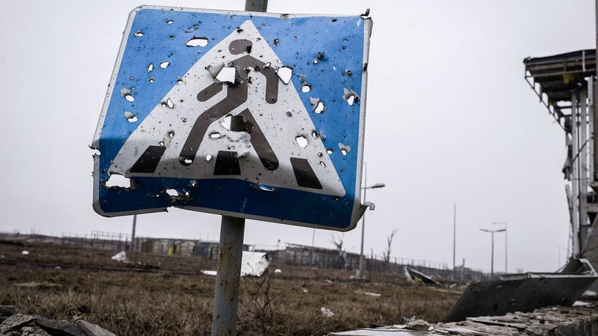Ukrainian army destroys Russian warehouses in the south, heavy fighting in Donbas: last night's highlights