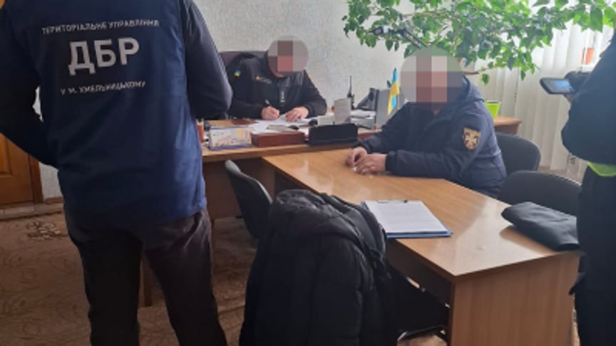 На Хмельниччині закупили неякісні костюми для ДСНС за 14 мільйонів гривень