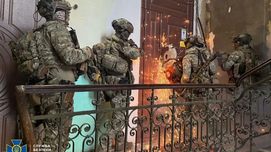 На Київщині викрили масштабне виробництво підроблених документів