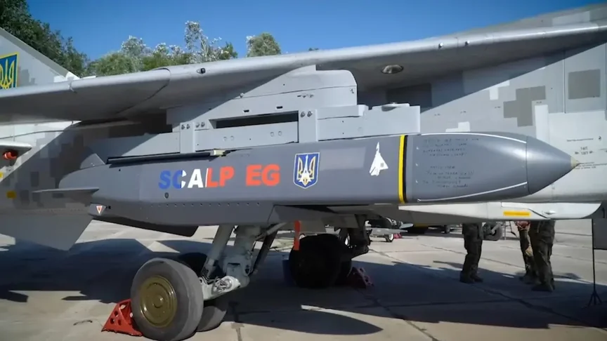 Ілюстративне фото. Далекобійна крилата ракета SCALP-EG (вона ж Storm Shadow) на українському Су-24