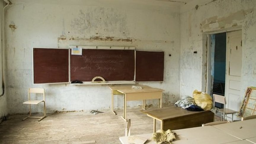Schoolkids Write Exams Under Fire in Eastern Ukraine