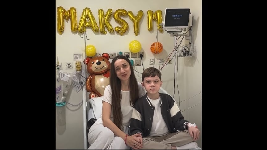 Максим Цуцман із мамою Іванною