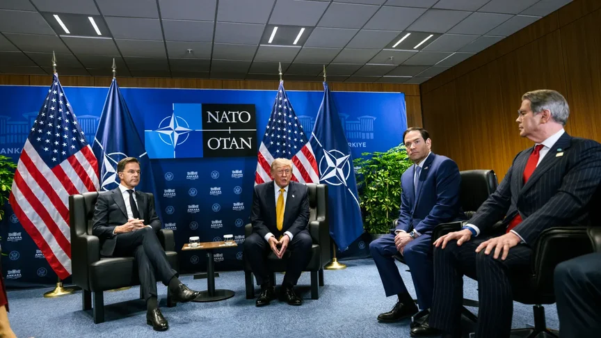 Президент США Дональд Трамп і генсек НАТО Марк Рютте на саміті НАТО